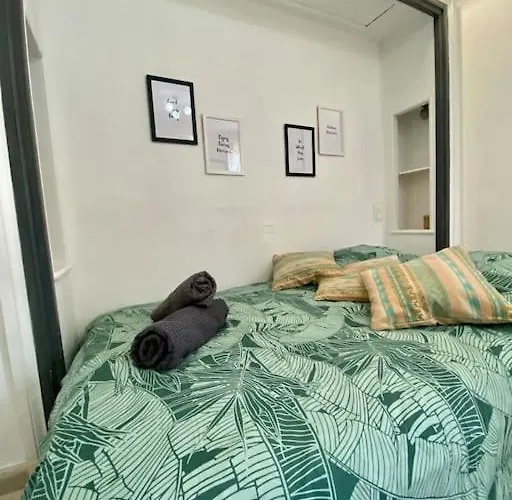 Jeanne D'arc Apartment